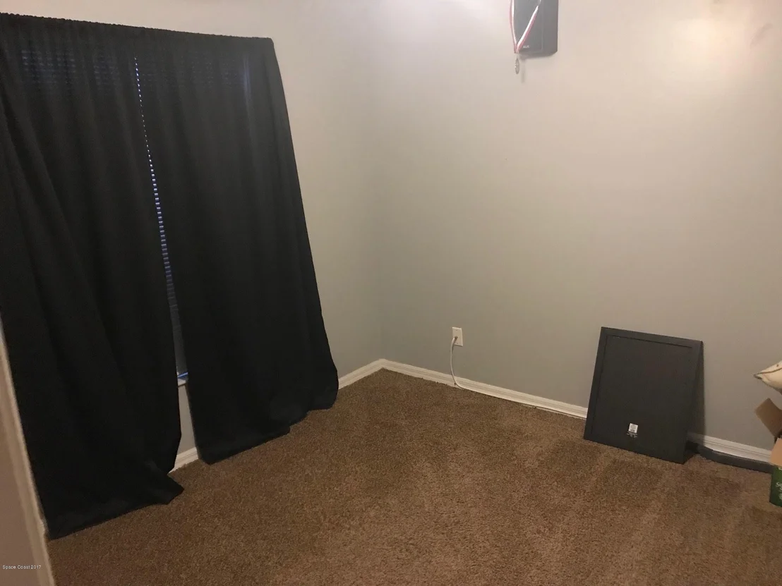 Photo of 829 Honeysuckle Drive