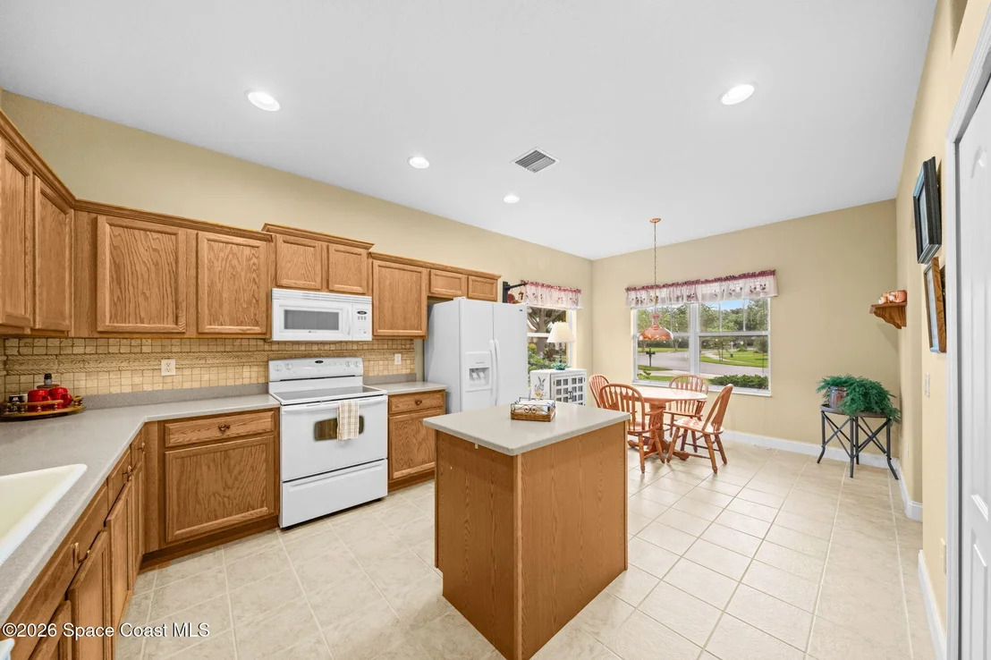 Photo of 511 Waterside Circle
