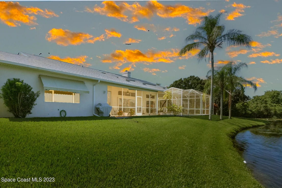 Photo of 986 Somerset Lane