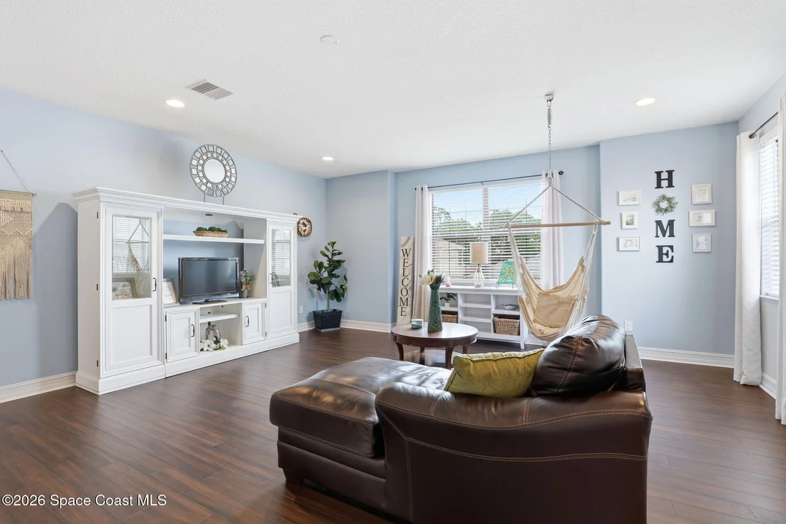 Photo of 955 Shiloh Drive