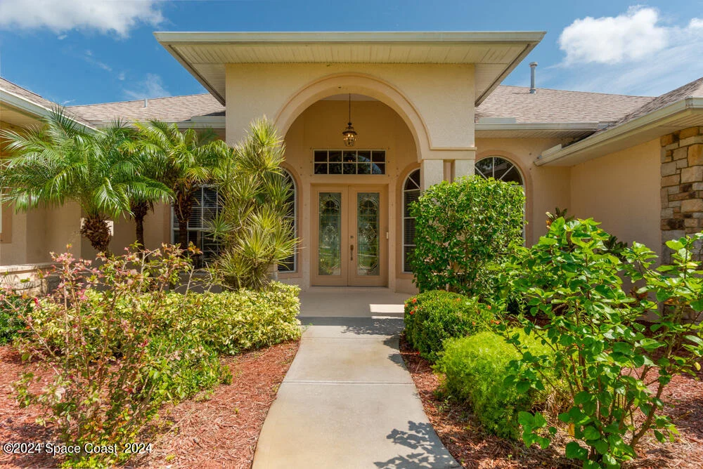 Photo of 2131 Windbrook Drive SE