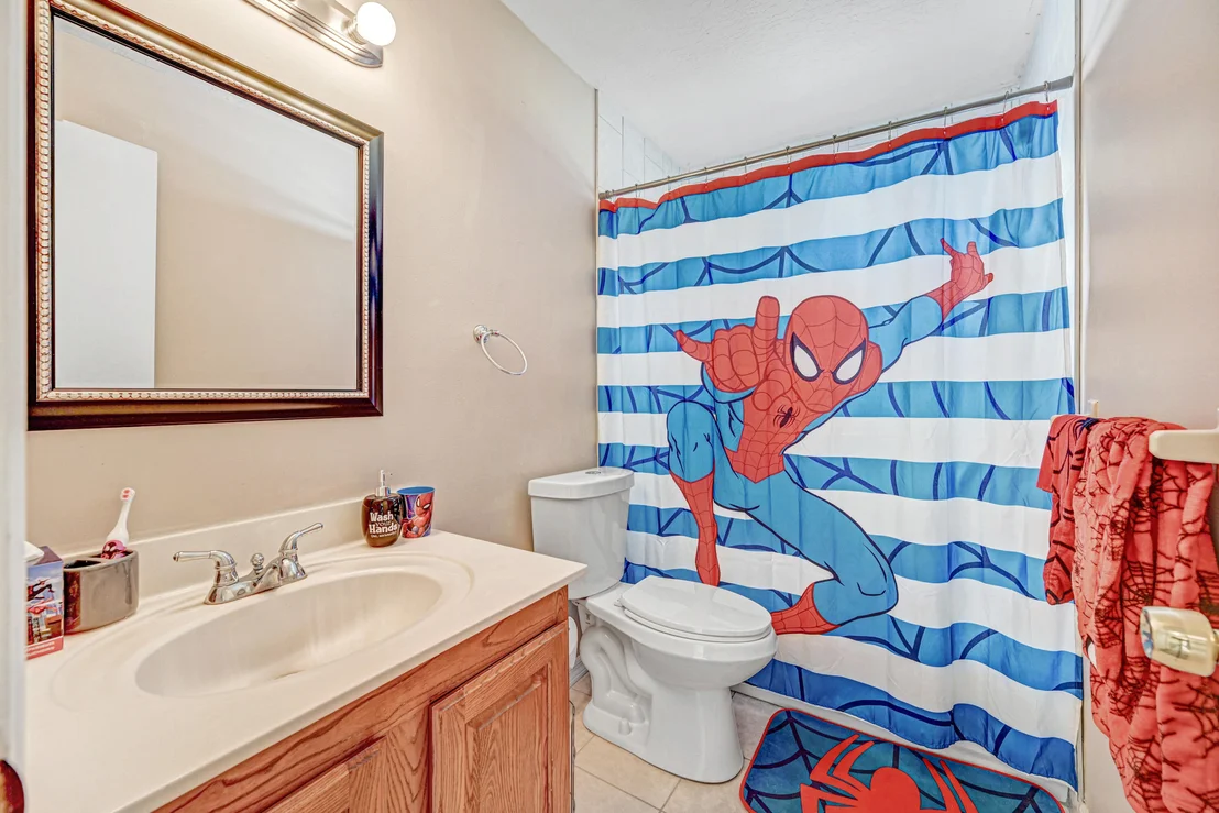 Photo of 5947 Cardiff Avenue