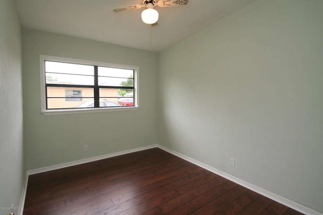 Photo of 1932 Mosswood Drive