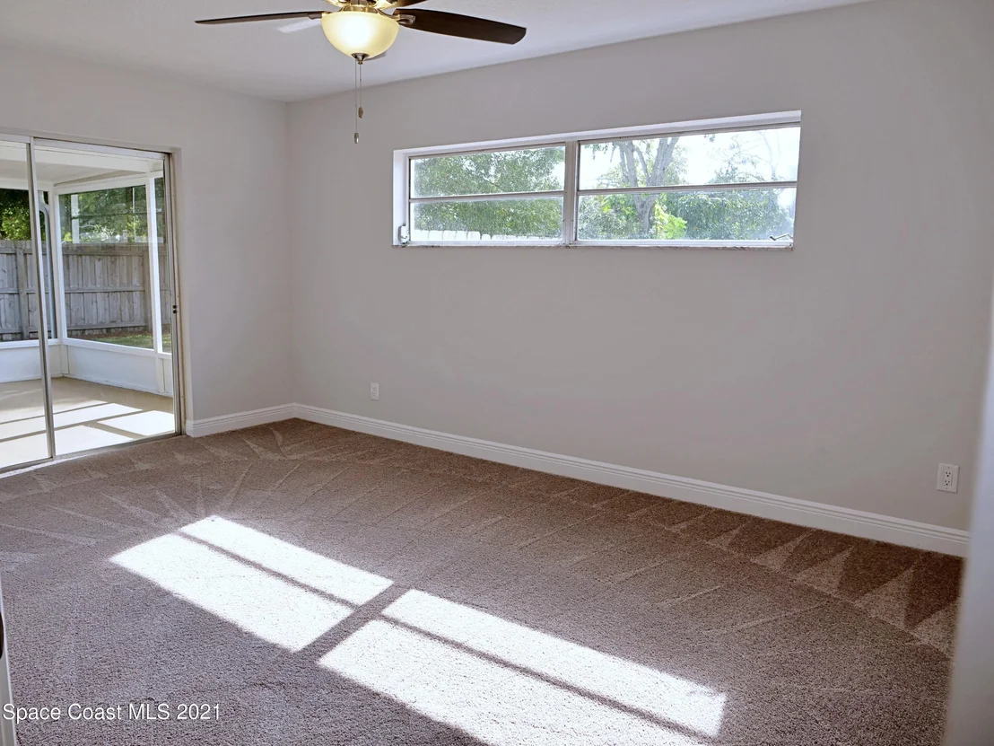 Photo of 1728 Golfview Drive