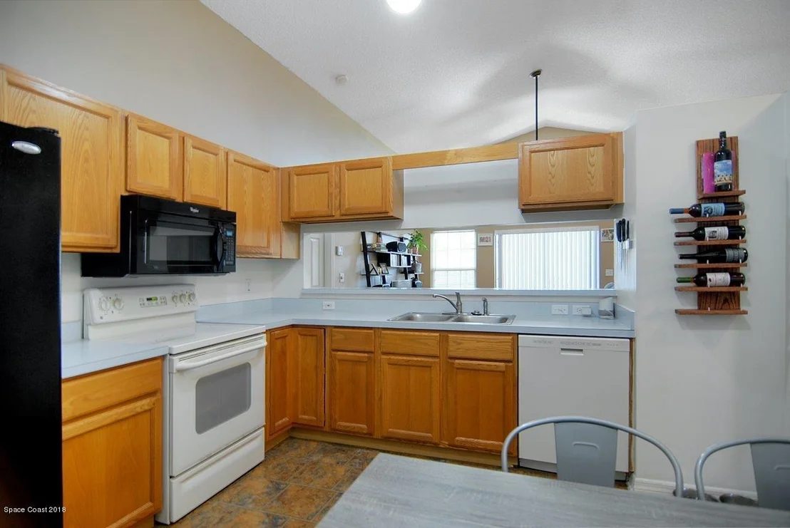 Photo of 2821 Saint James Lane