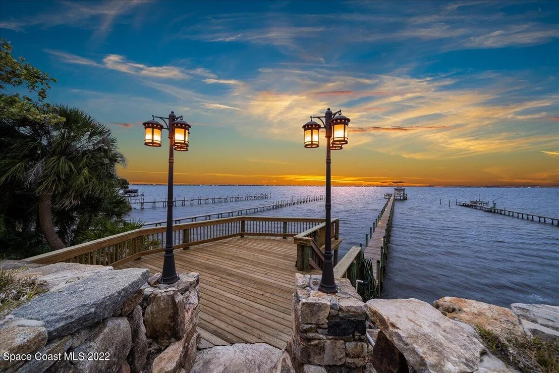 Photo of 671 Indian River Drive