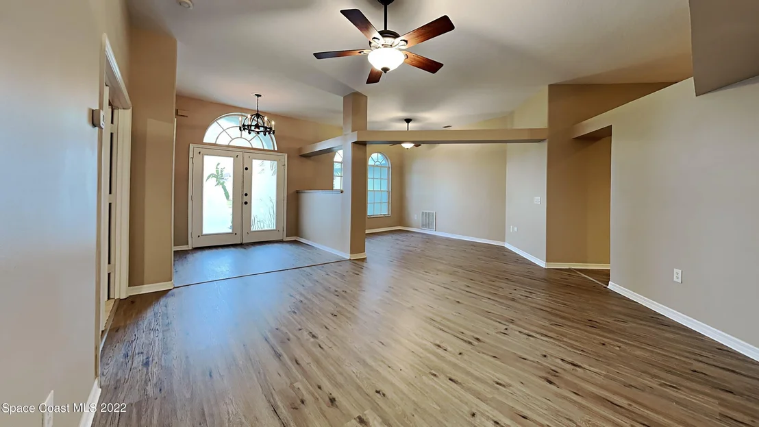 Photo of 813 Potomac Drive