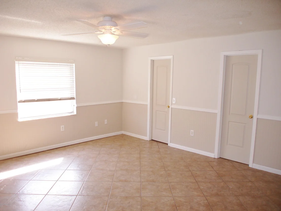 Photo of 829 Westport Drive