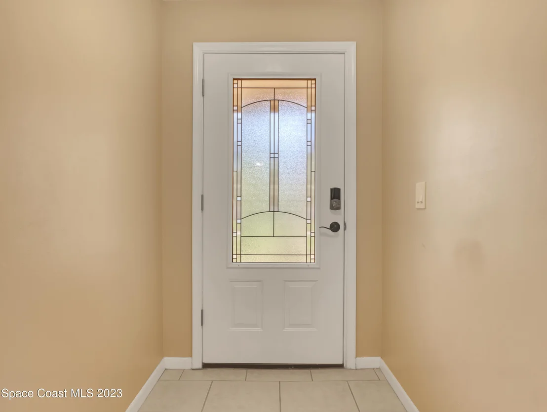 Photo of 220 Applewood Circle