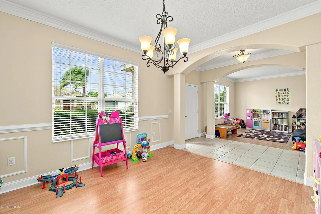 Photo of 1541 Bridgeport Circle