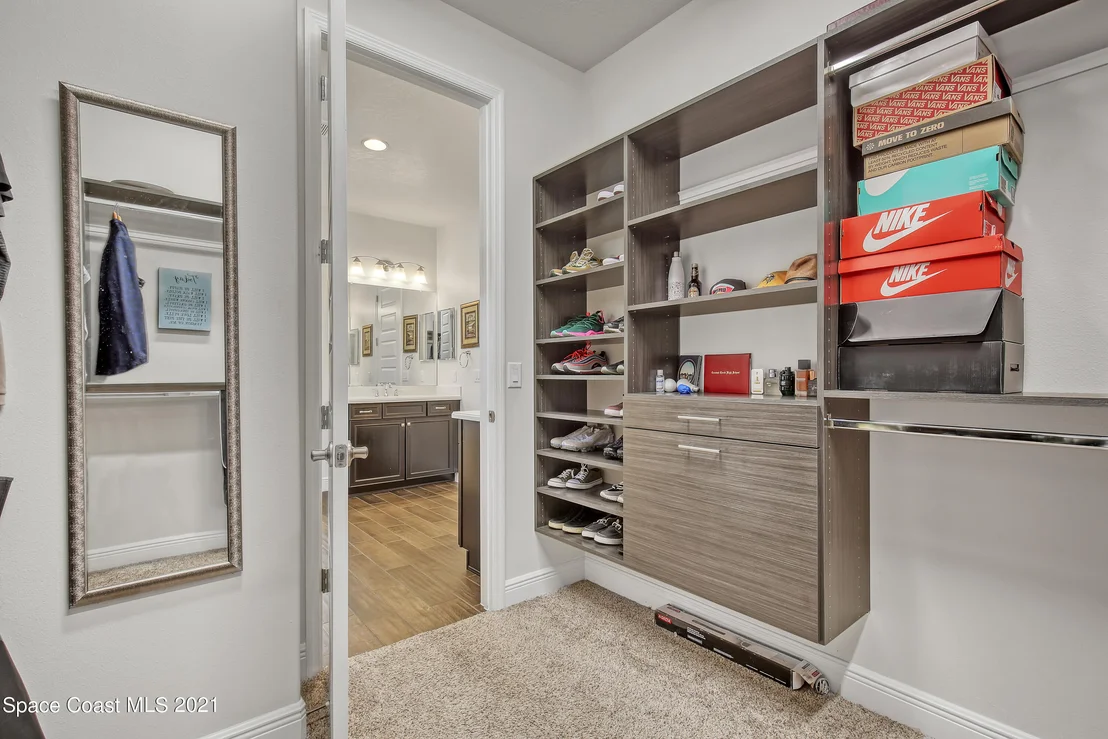 Photo of 7763 Poulicny Lane