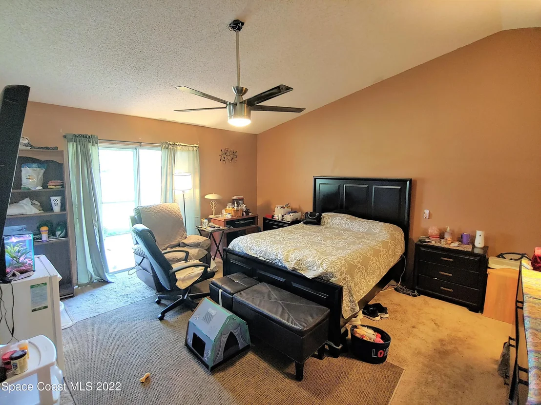 Photo of 2570 Nobility Avenue
