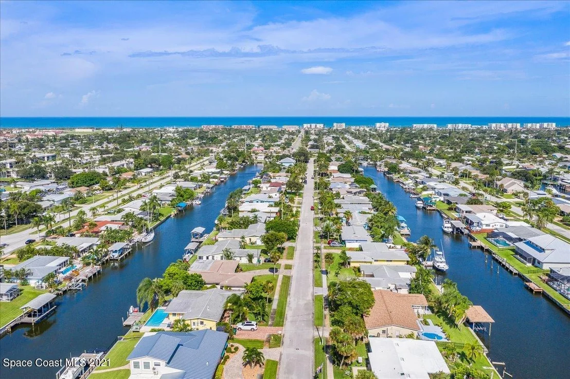 Photo of 458 Sandpiper Drive