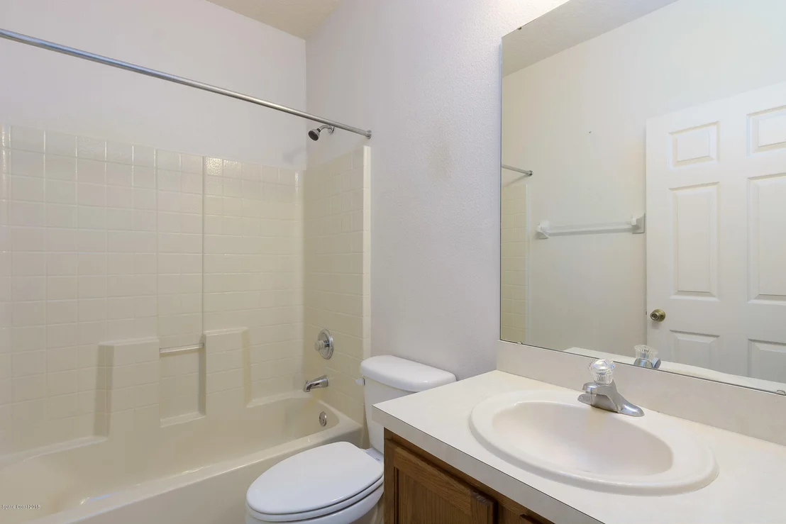 Photo of 462 Cressa Circle
