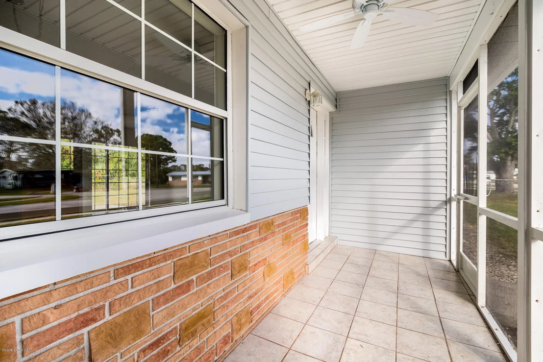 Photo of 1114 Basalona Drive