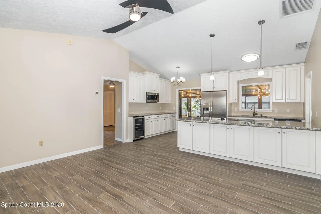 Photo of 4448 Alfred Street