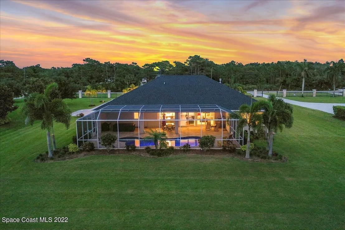 Photo of 1360 Corey Road