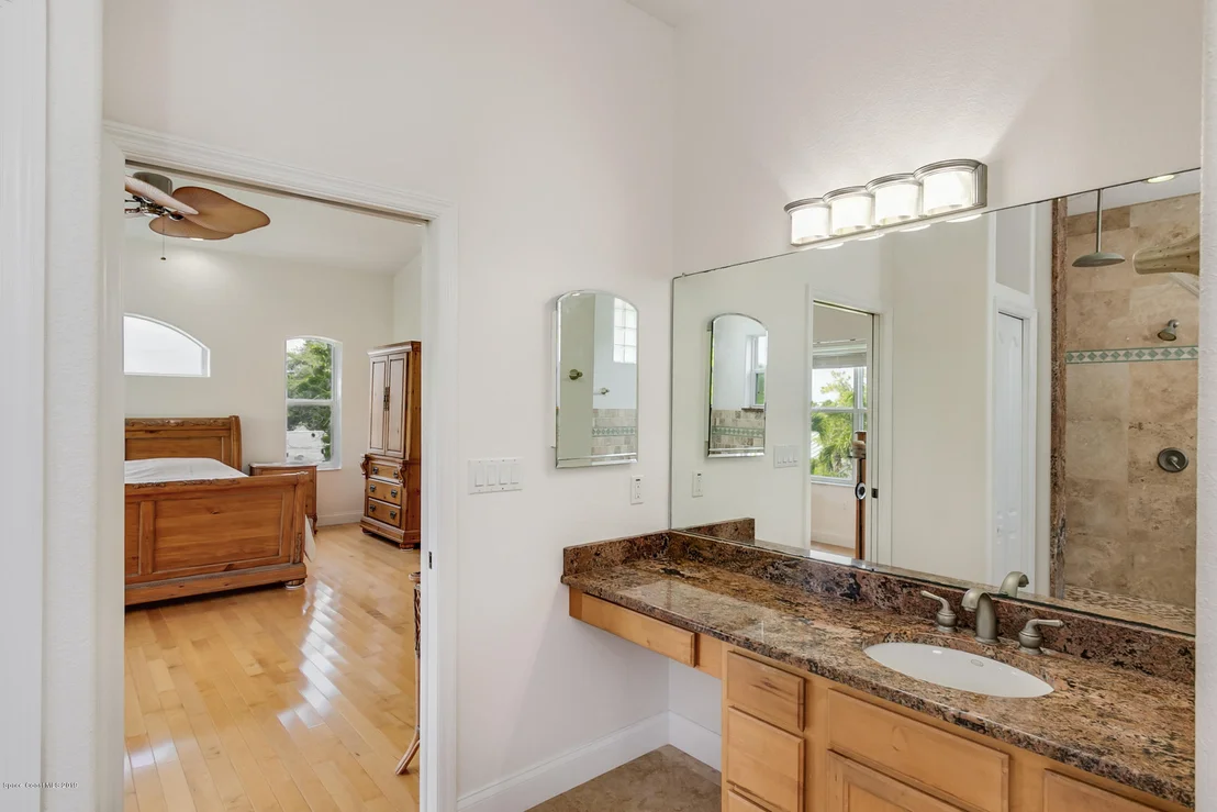 Photo of 52 Riverview Lane