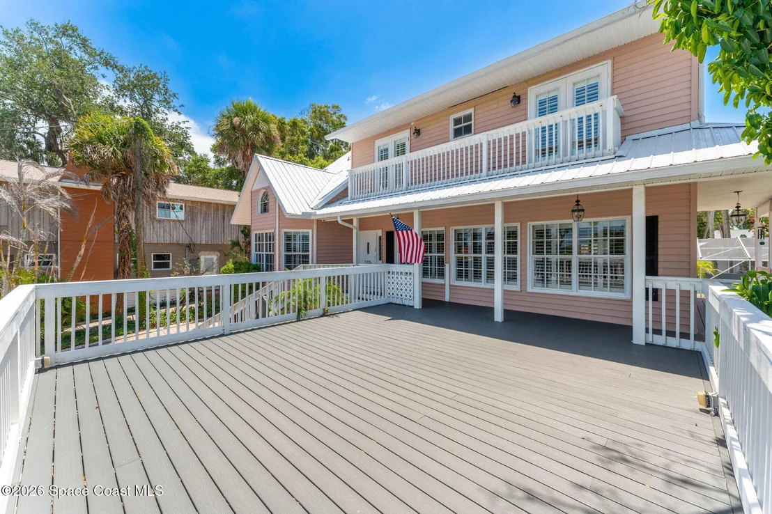 Photo of 2705 N Indian River Drive
