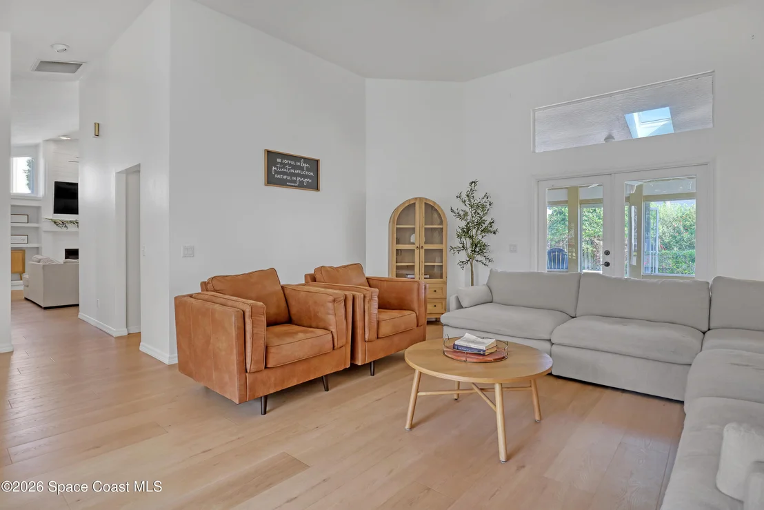 Photo of 402 Peregrine Drive