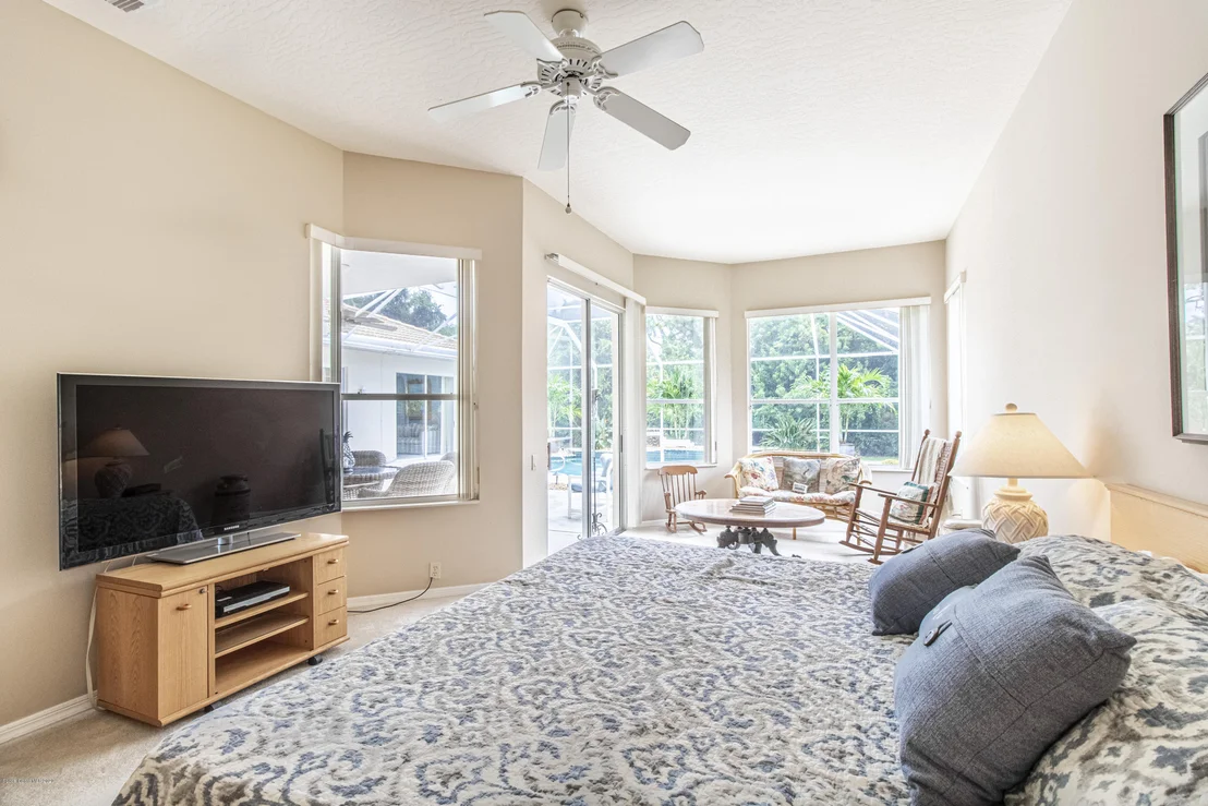 Photo of 735 Glengarry Drive