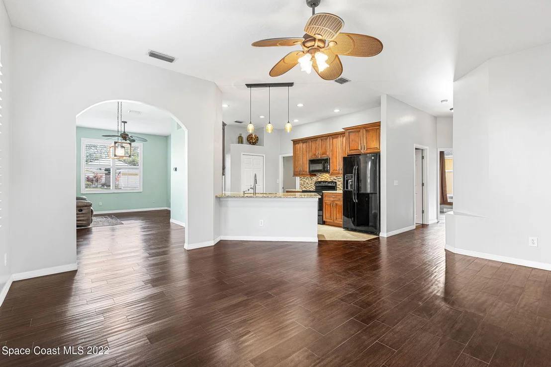 Photo of 7031 Hammock Trace Drive