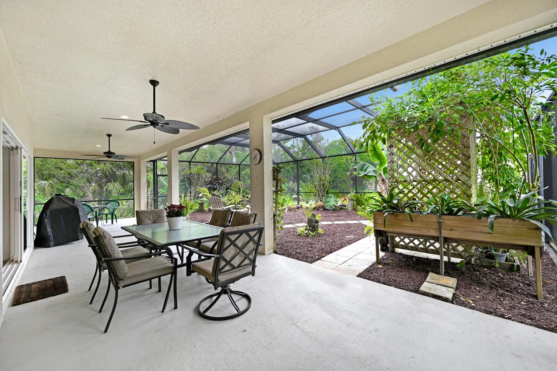 Photo of 2690 Weber Road