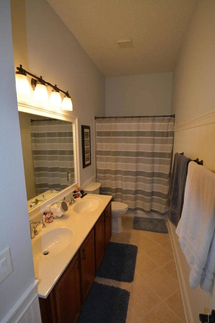 Photo of 2741 Englewood Drive