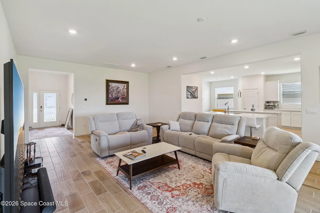 Photo of 5063 Alabaster Drive