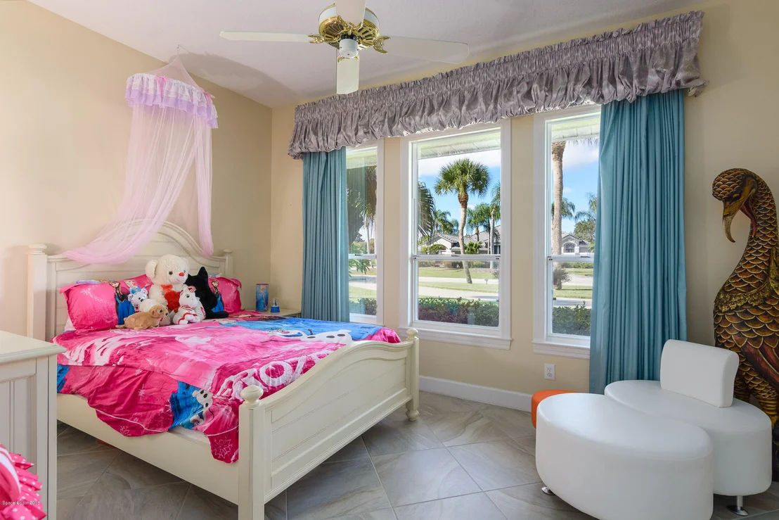 Photo of 789 Oak Park Drive