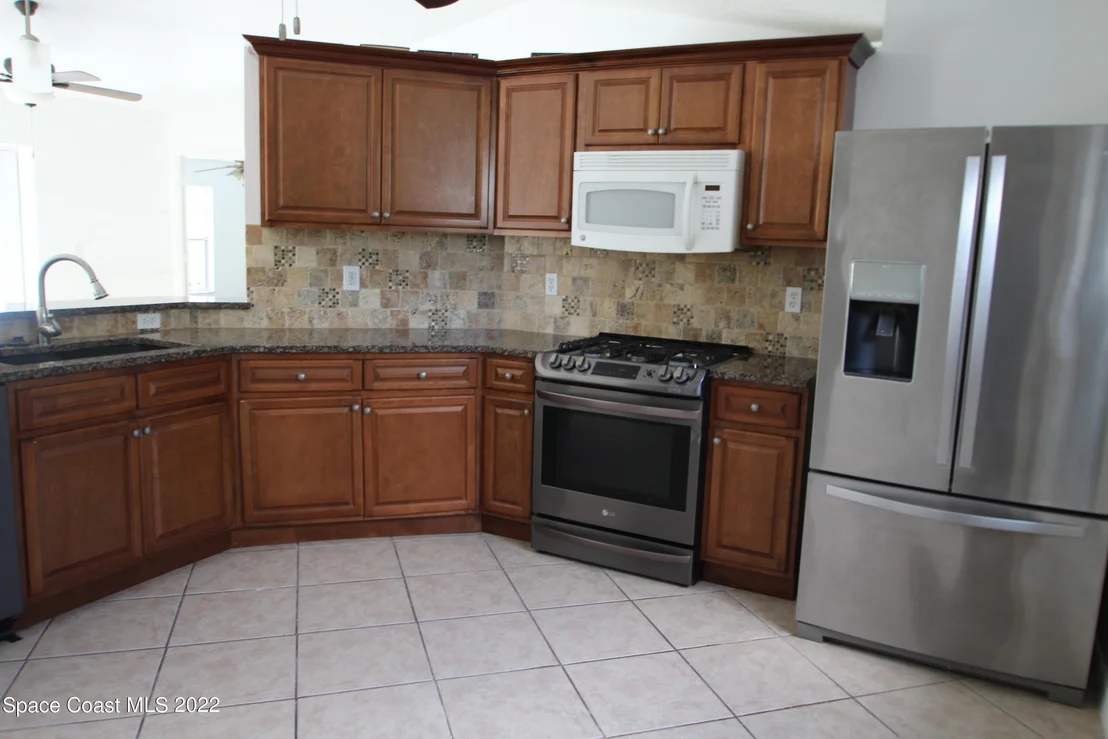 Photo of 2101 Lansing Street