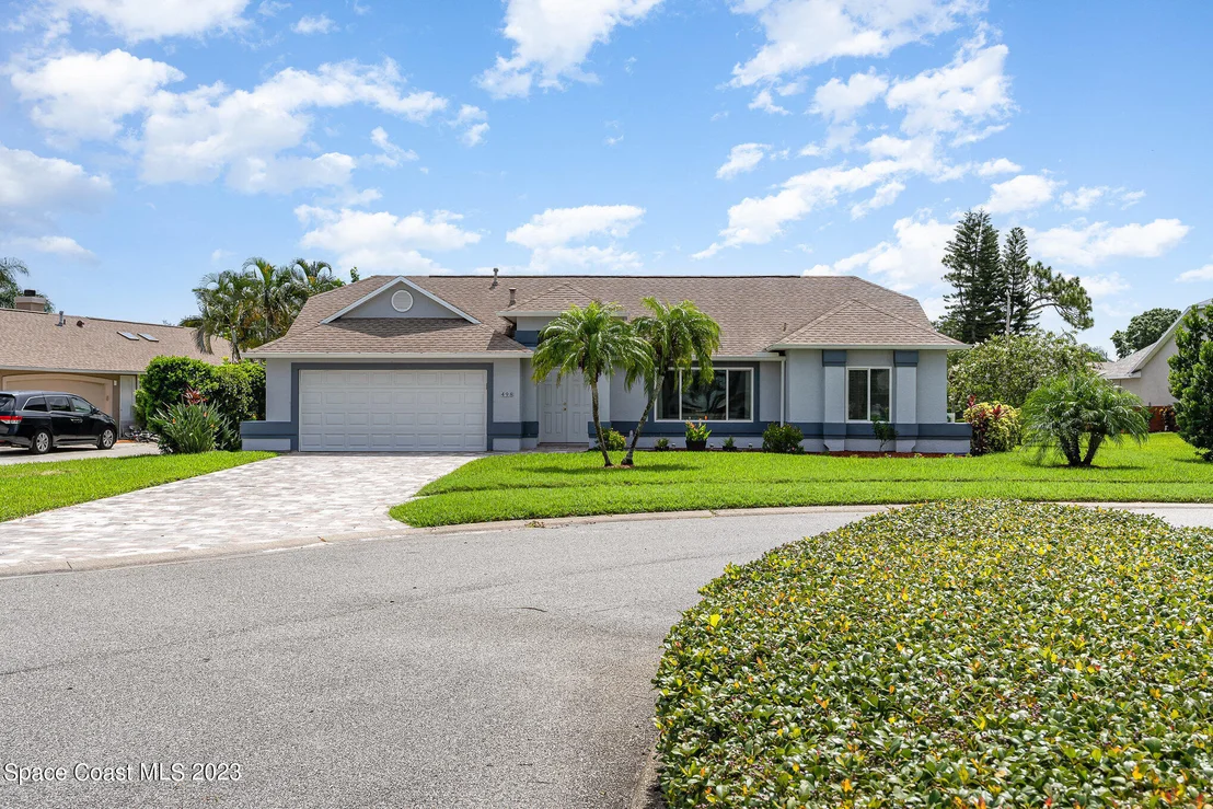 Photo of 498 Kimberly Drive