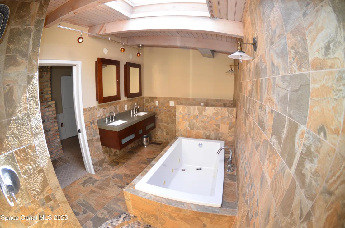 Photo of 1451 Rockledge Drive