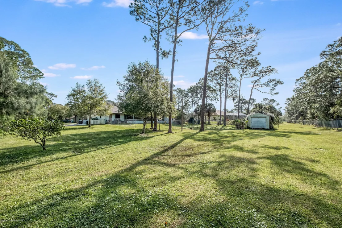 Photo of 1740 Hidden Lake Drive