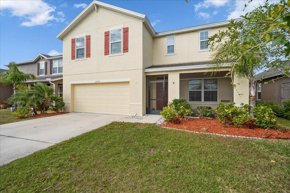 Photo of 2210 Mccormack