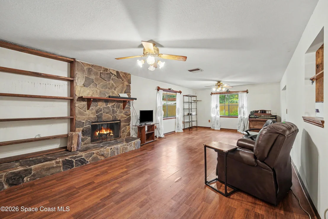 Photo of 5410 Holden Road