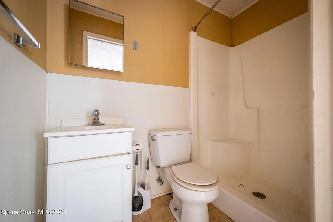 Photo of 1541 Mac Arthur Lane