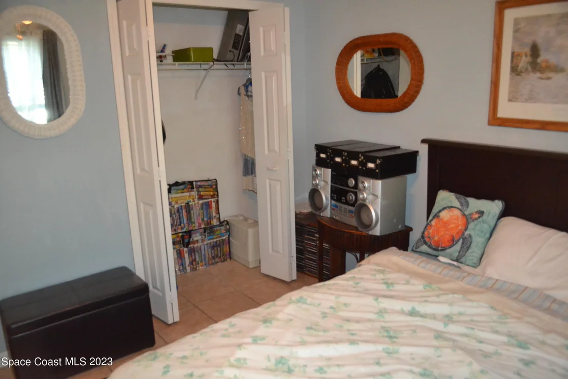Photo of 834 Honeysuckle Drive