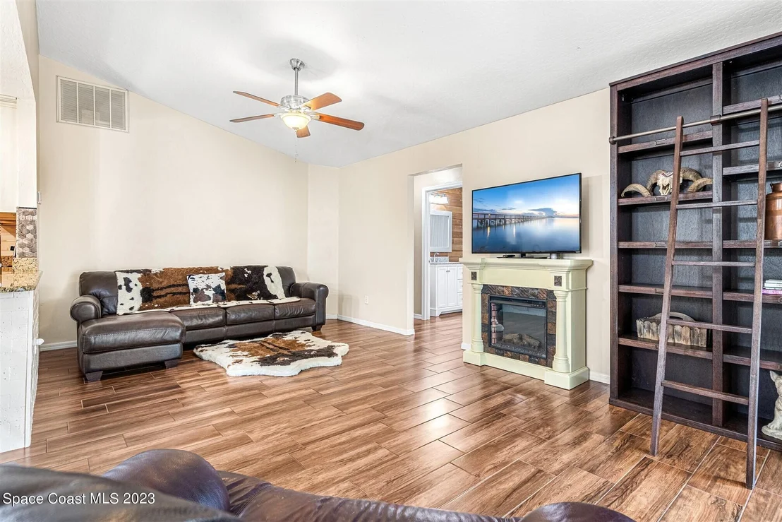 Photo of 4635 Willow Bend Drive