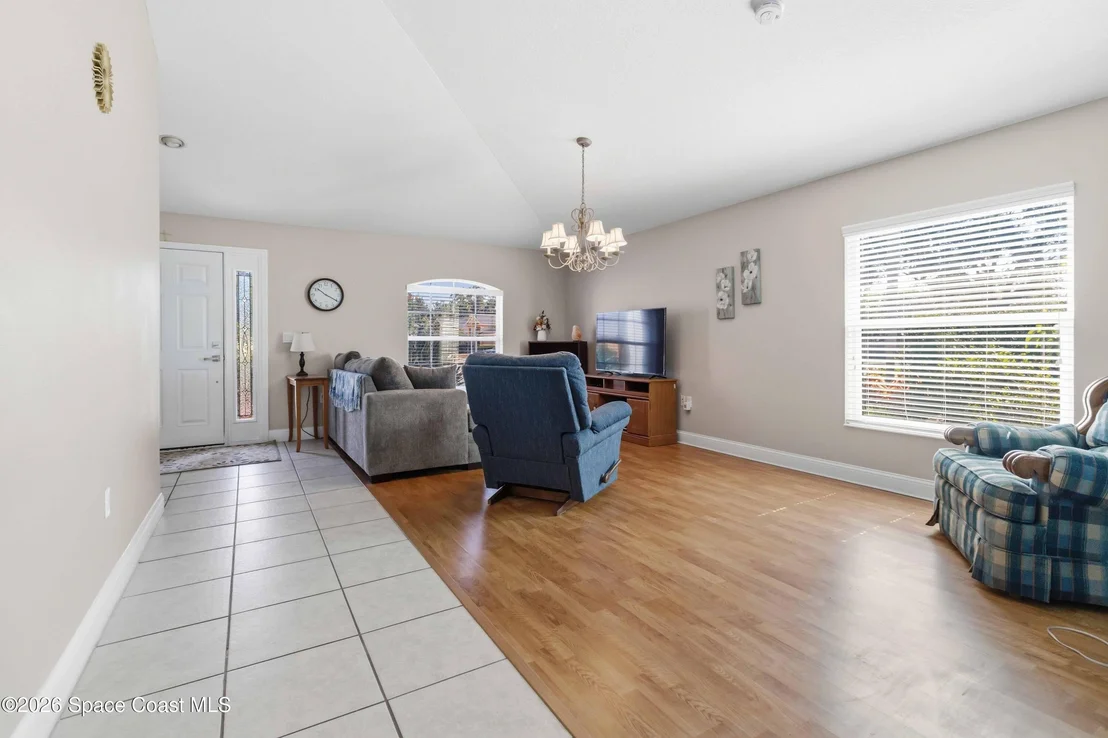 Photo of 1415 Modoc Circle