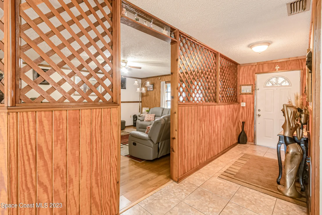 Photo of 1018 Bernice Road