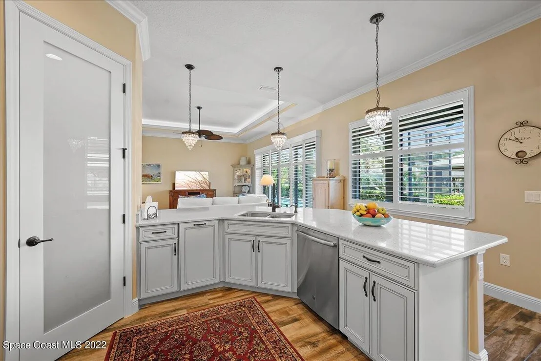 Photo of 352 Arrowhead Lane