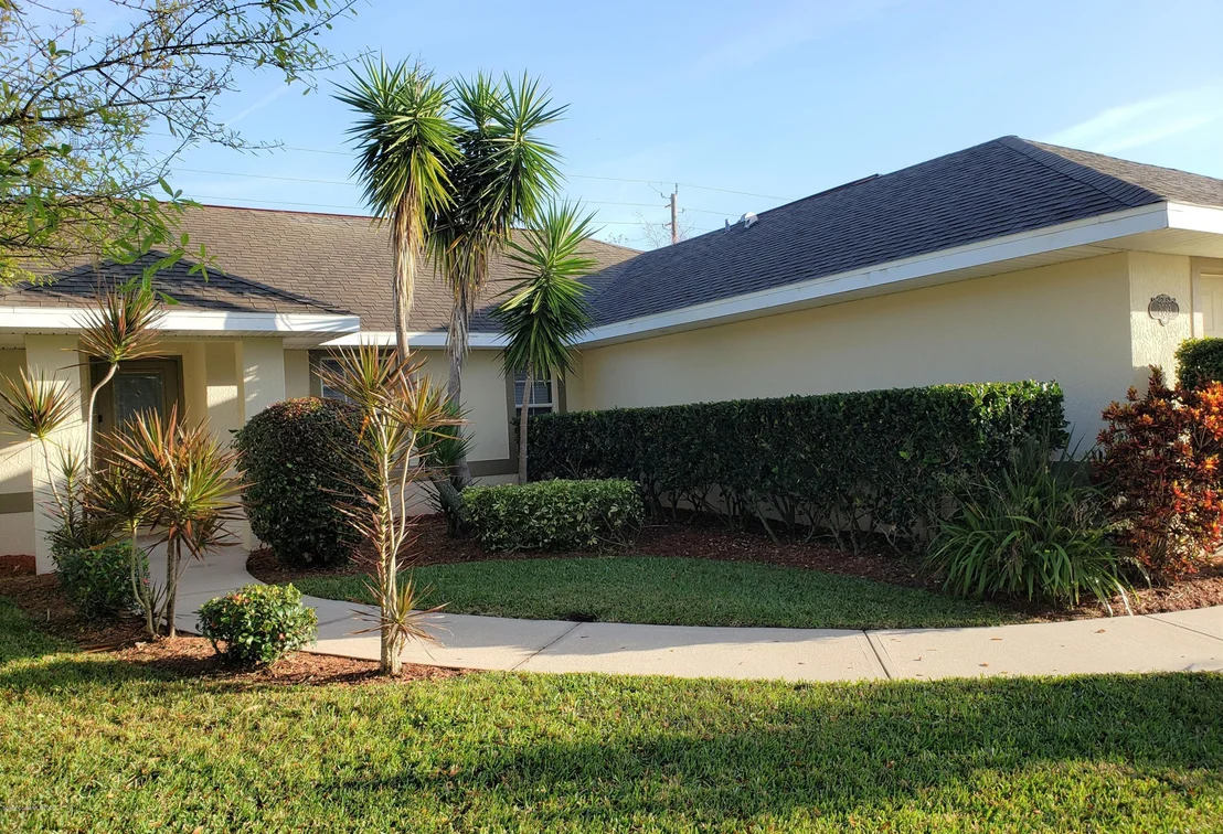 Photo of 2093 Woodfield Circle