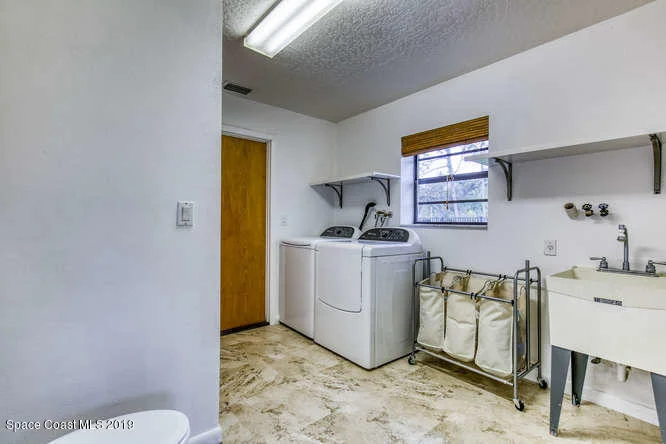 Photo of 142 Palm Circle