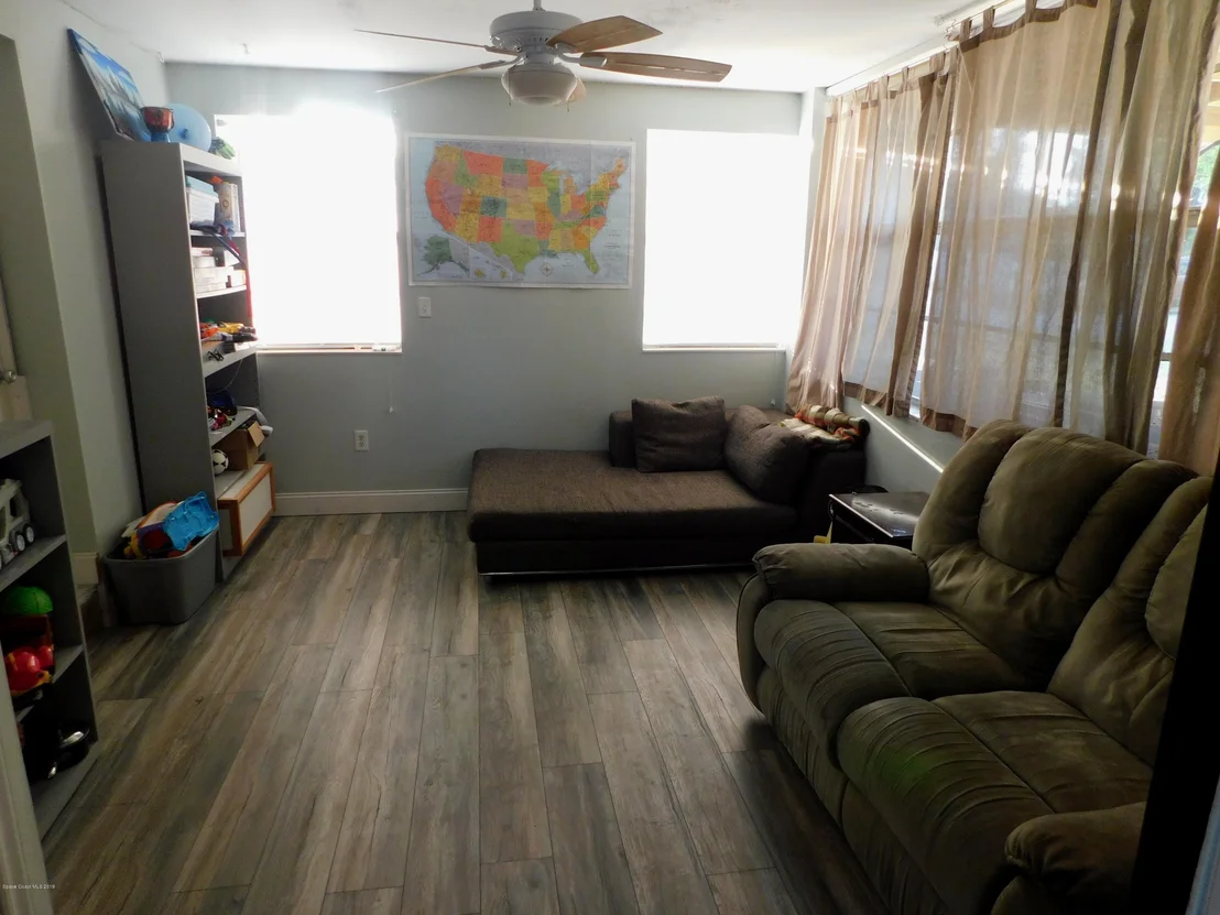 Photo of 1137 Delmar Terrace NE