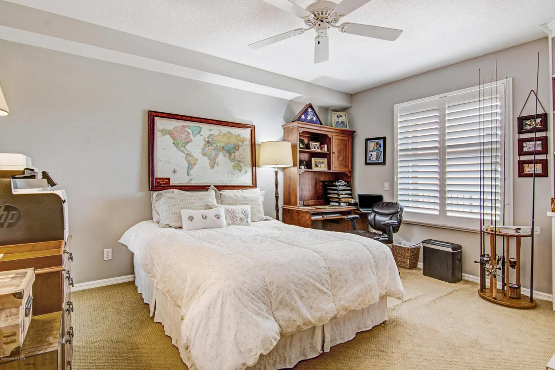 Photo of Unit 401B at 102 Riverside Drive