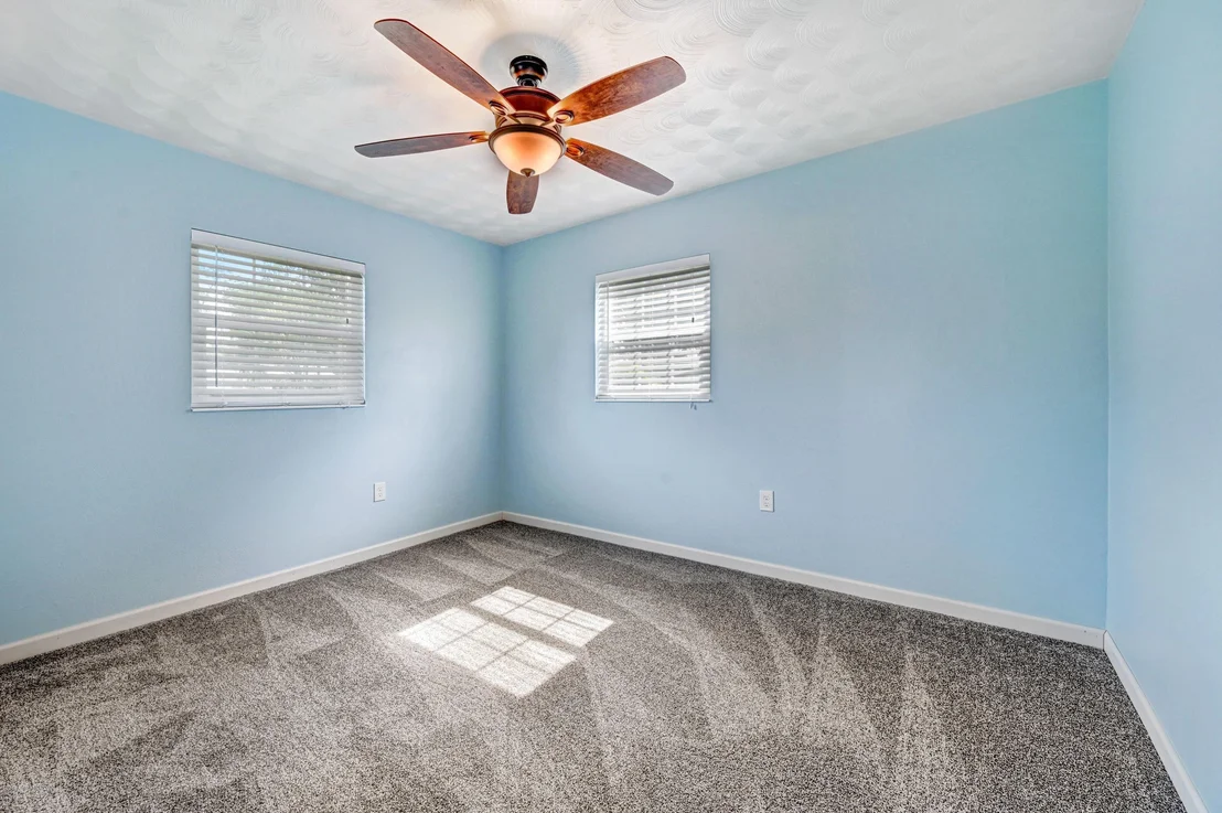 Photo of 2521 N Palm Drive N
