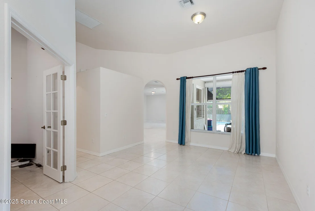 Photo of 2423 Woodfield Circle