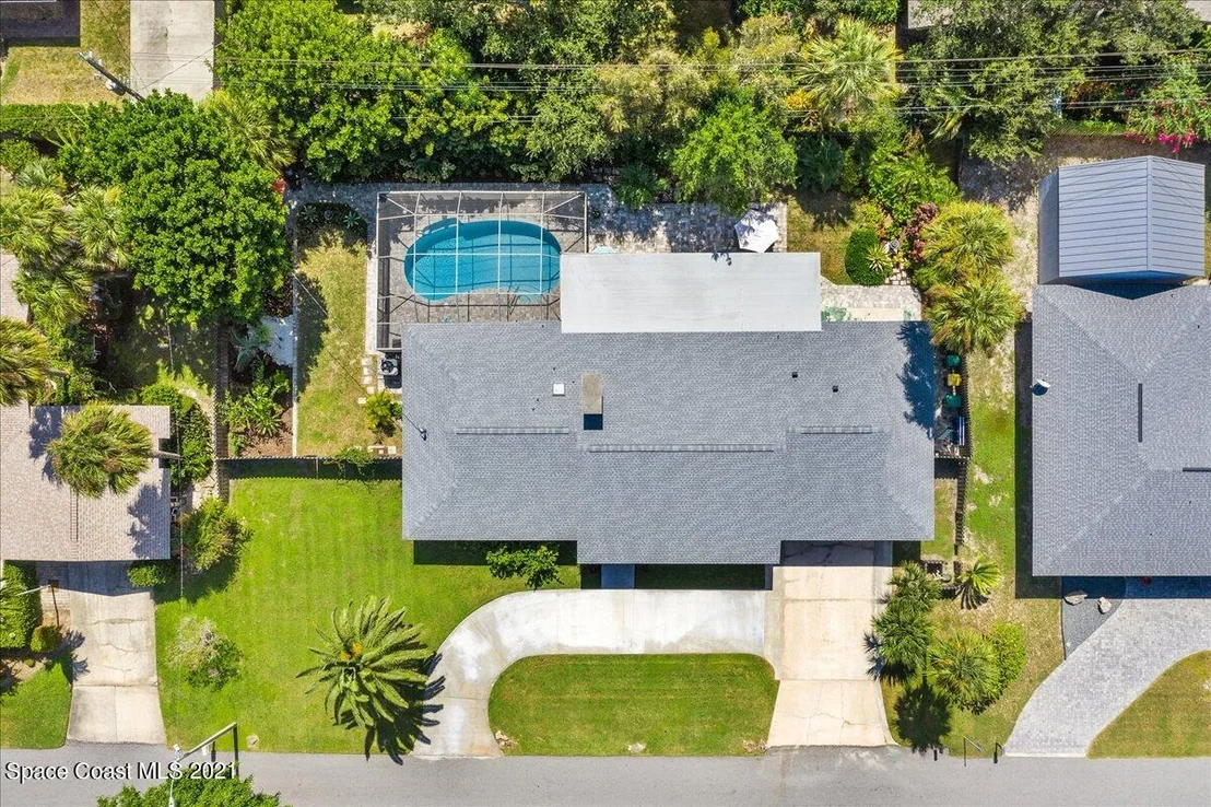Photo of 585 Bahama Drive