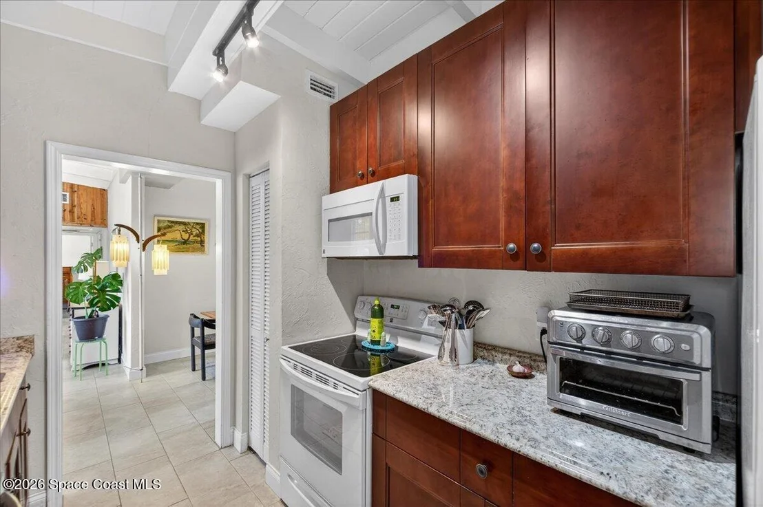 Photo of 1615 Grandview Way